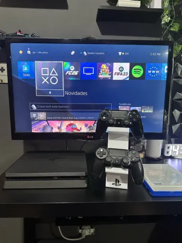 Playstation 4 Slim - 1TB