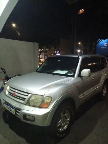 Mitsubishi Pajero GLS 3.5 V6 4P Aut. 2001