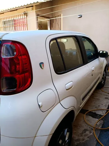 Fiat Uno Vivace 1.0 EVO Fire Flex 8V 3P 2013