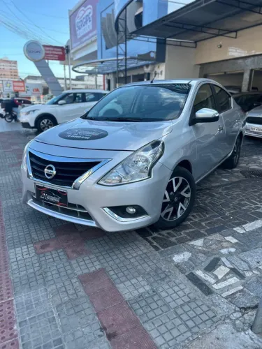 Nissan Versa SL 1.6 16V Flexstart 4P Aut. 2017