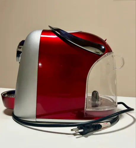 Cafeteira Espresso Modo Vermelha Automática - TRES 3 Corações