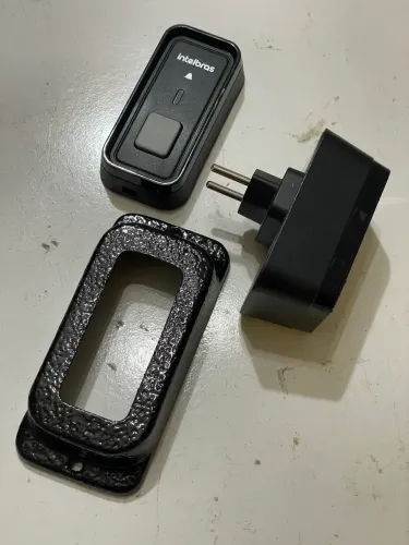 Interfone sem fio Intelbras com protetor de ferro