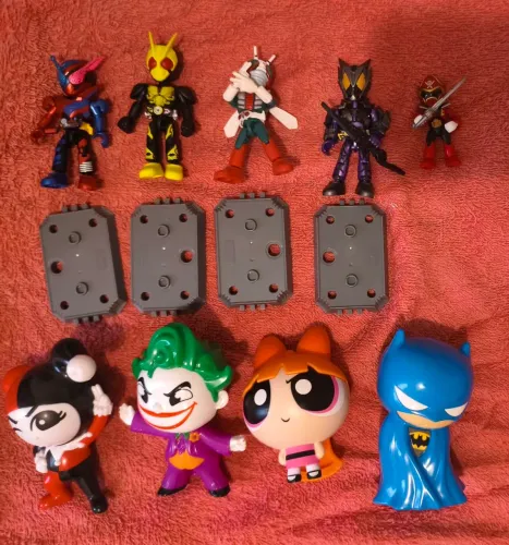 Lote brinquedos Kamen Rider Blokees Batman
