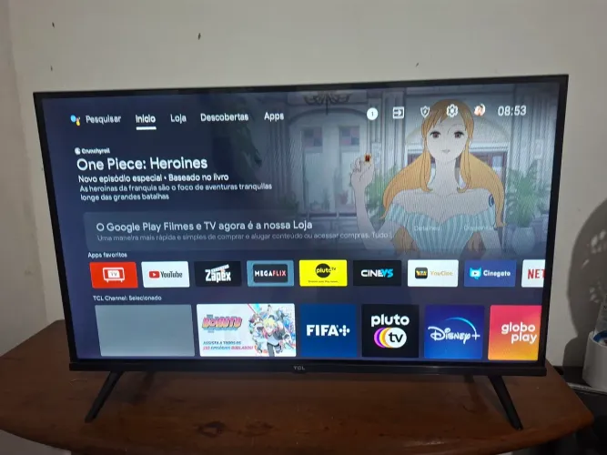 ? TV TCL 32 polegadas Smart com sistema Android TV, pronta para usar.