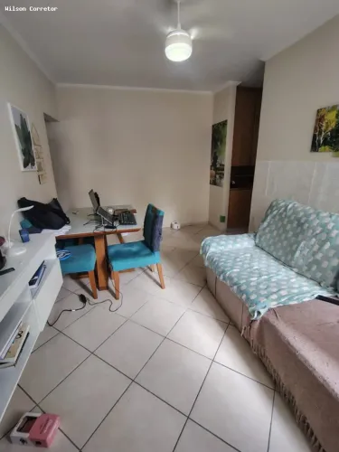 Apartamento para Venda em Santos, Embaré, 1 dormitório, 2 banheiros, 1 vaga