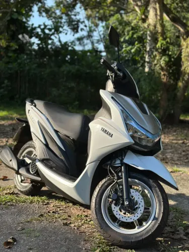 Yamaha Fluo 125 ABS Branca - 10.000 km