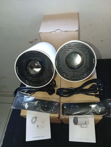 Projetor 4K HD 150 Polegadas Celular, Tv B0x, Xbox, PS, Pc, Wifi HY300 Pro Magcubic