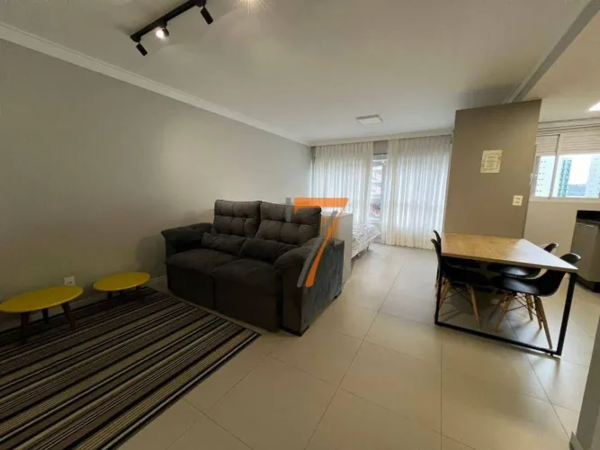 Studio com 1 dormitório para alugar, 40 m² por R$ 4.736,49/mês - Campinas - São José/SC