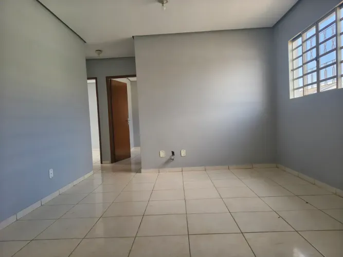 ótima casa 3 q em condomínio para alugar, setor Morada do Sol