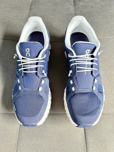 Tenis cloud 6 on running