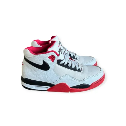 Tênis Nike Air Flight Legacy