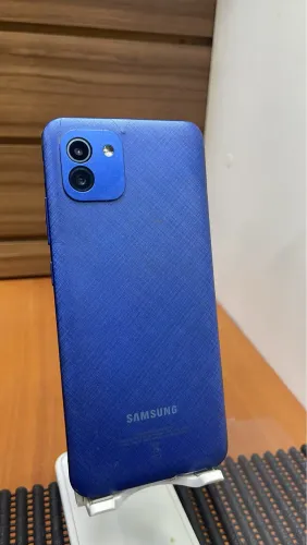 Samsung Galaxy A03 64GB - Ótimo Estado!