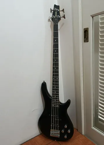 Baixo Giannini 4 cordas