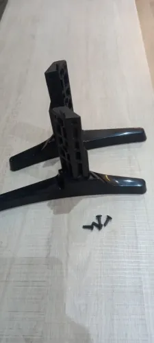 Pe ou base para smartv 43 samsung