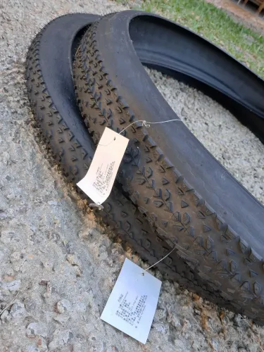 2 pneus continental race king