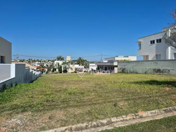 Terreno à venda no Condomínio Palmeiras Imperiais na cidade de Salto/SP