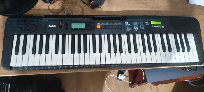 Teclado Casio Casiotone CT-S200 BK