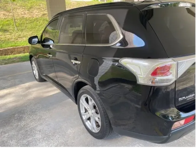 Mitsubishi Outlander 3.0/ GT 3.0 V6 Aut. 2015