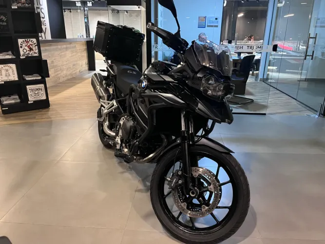 BMW F800 GS PLUS 25/25 + BAÚ 17.548KM | SEMINOVA EXTRA