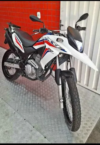 Honda xre 300