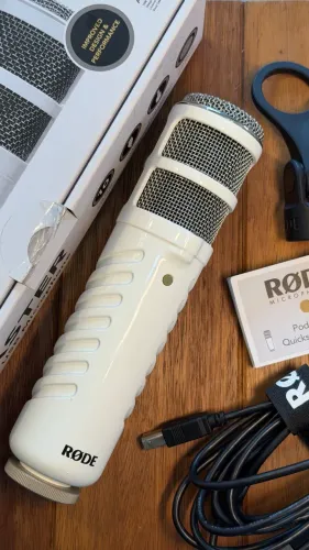 Rode Podcaster - Microfone USB Profissional p/ Podcast - c/ caixa, manual e cabo originais