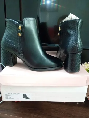 Bota MODARE linha confort preto 36