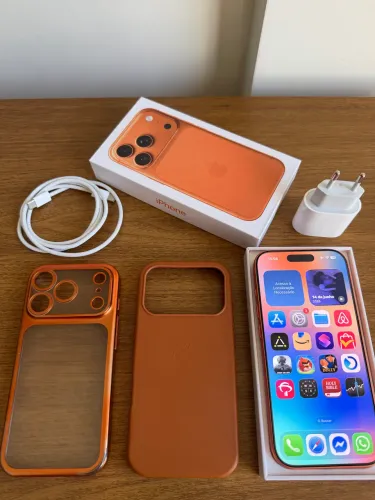iPhone 17 Pro 256GB Laranja Estado de Novo