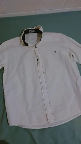 Camisa Básica Branca - Tamanho 16