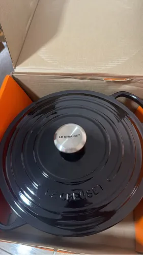 Panela Le Creuset Redonda Black Onyx 28 CM