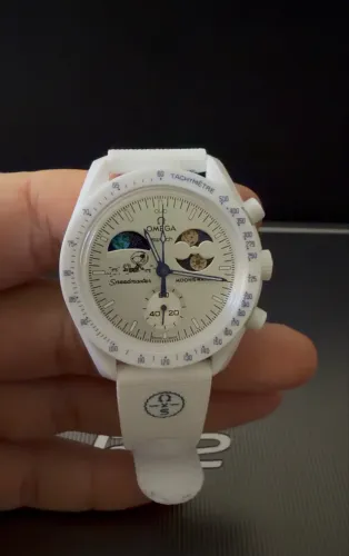Ômega x Swatch MoonSwatch