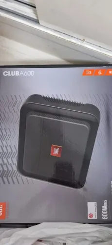 Sub Wofer JBL 600 WRMS automotivo