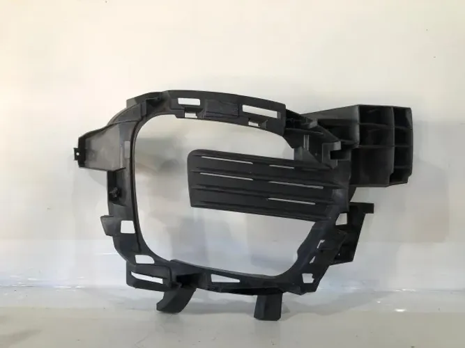 Moldura Farol Milha Dianteiro Direito Renault Captur 2017 18 19 20 2021