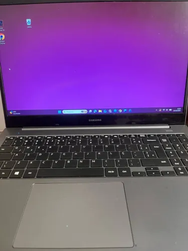 Vendo Samsung Book ?