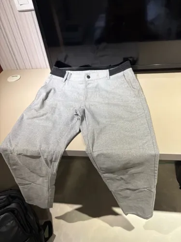 calça alfaiataria zara cinza p