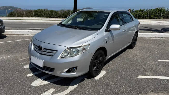 Toyota Corolla GLI 1.8 Flex 16V Aut. 2011