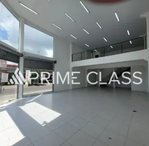 Loja de Esquina com Mezanino - 273,16 m² | Bairro Niterói para alugar