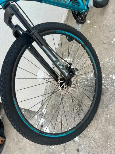 Bike seminova, (usada apenas 1 vez) ARO 29