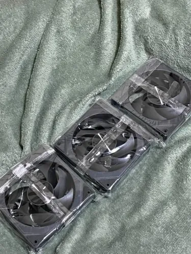 (LACRADOS) 3x Fans Prism 4 RS 120cm