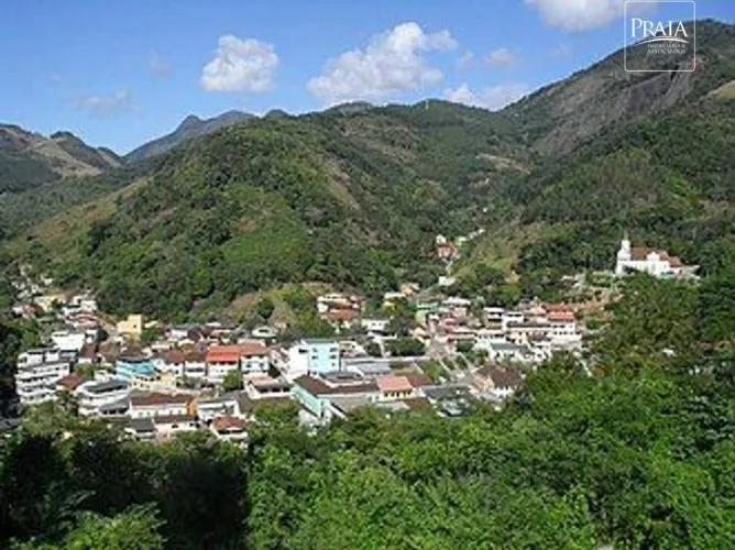 Sítio com 2 dormitórios à venda, 5000 m² por R$ 270.000,00 - Barra do Mangaraí - Santa Leo
