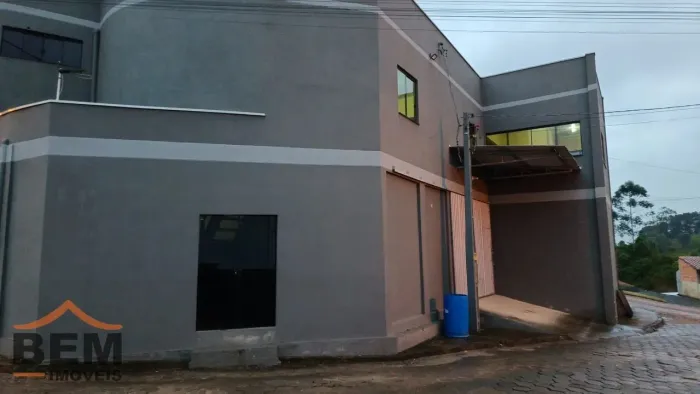 Apartamento com 2 dormitórios para alugar, 40 m² por R$ 1.600/mês - Pocinho - Ilhota/SC