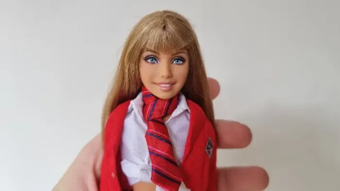 Barbie Mia Colucci RBD Rebelde 2007