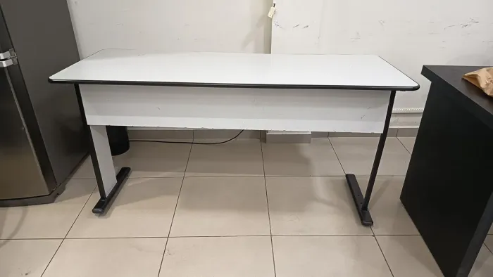 Mesas para escritório usadas