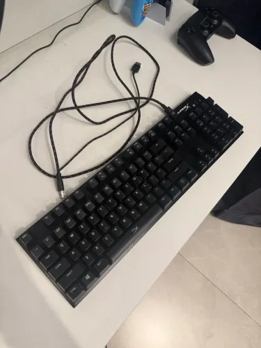 Teclado Hyper X Alloy fps