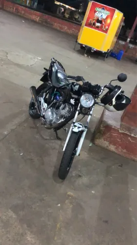 Vendo fan 2010 freio a disco grande, rodas pé de galinha zera pneus sem câmera