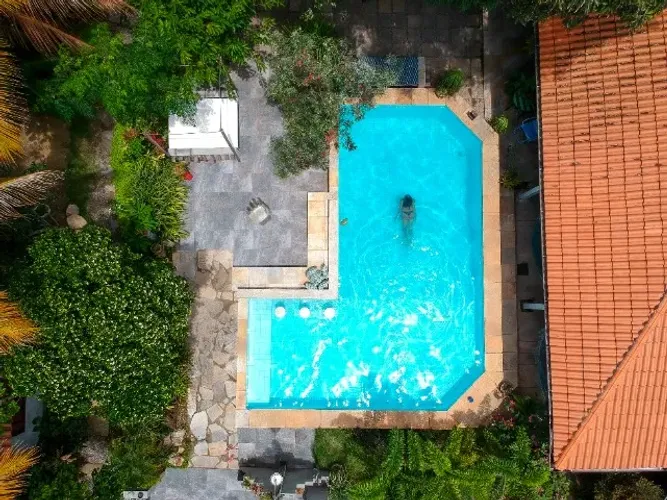 Vendo operação de Hostel/Pousada em Búzios - Centro, marca consolidada e reservas futuras.