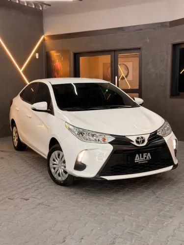 Toyota Yaris XL Sedan 1.5 Flex 16V 4P Aut. 2024