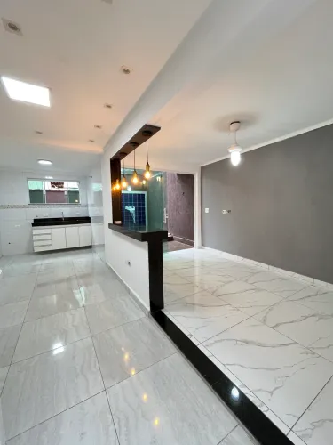Casa em Condomínio com Piscina Privativa - Vila Tupi, Praia Grande
