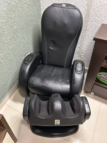 Vendo cadeira de massagem da Polishop