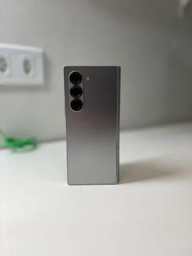 Galaxy Z Fold 6 512gb / 12gb (Leia o anúncio)