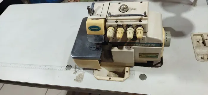 Máquina de Costura Interlok Lanmax 